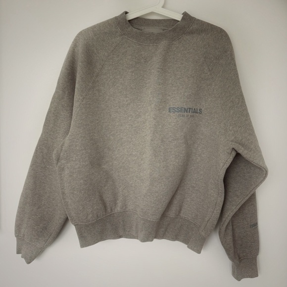 Fear of God Tops - FEAR OF GOD ESSENTIALS - Gray Crewneck Sweatshirt